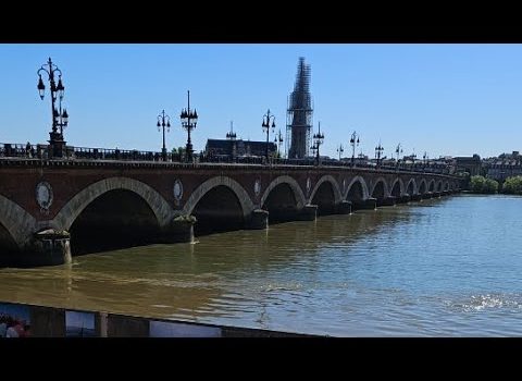 balade en gyroroue à Bordeaux avec le soleil