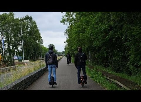 balade en gyroroue vidéo proposé par  expliquemoica